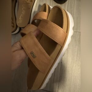 Reef Women's Cushion Vista Hi Size 8.5